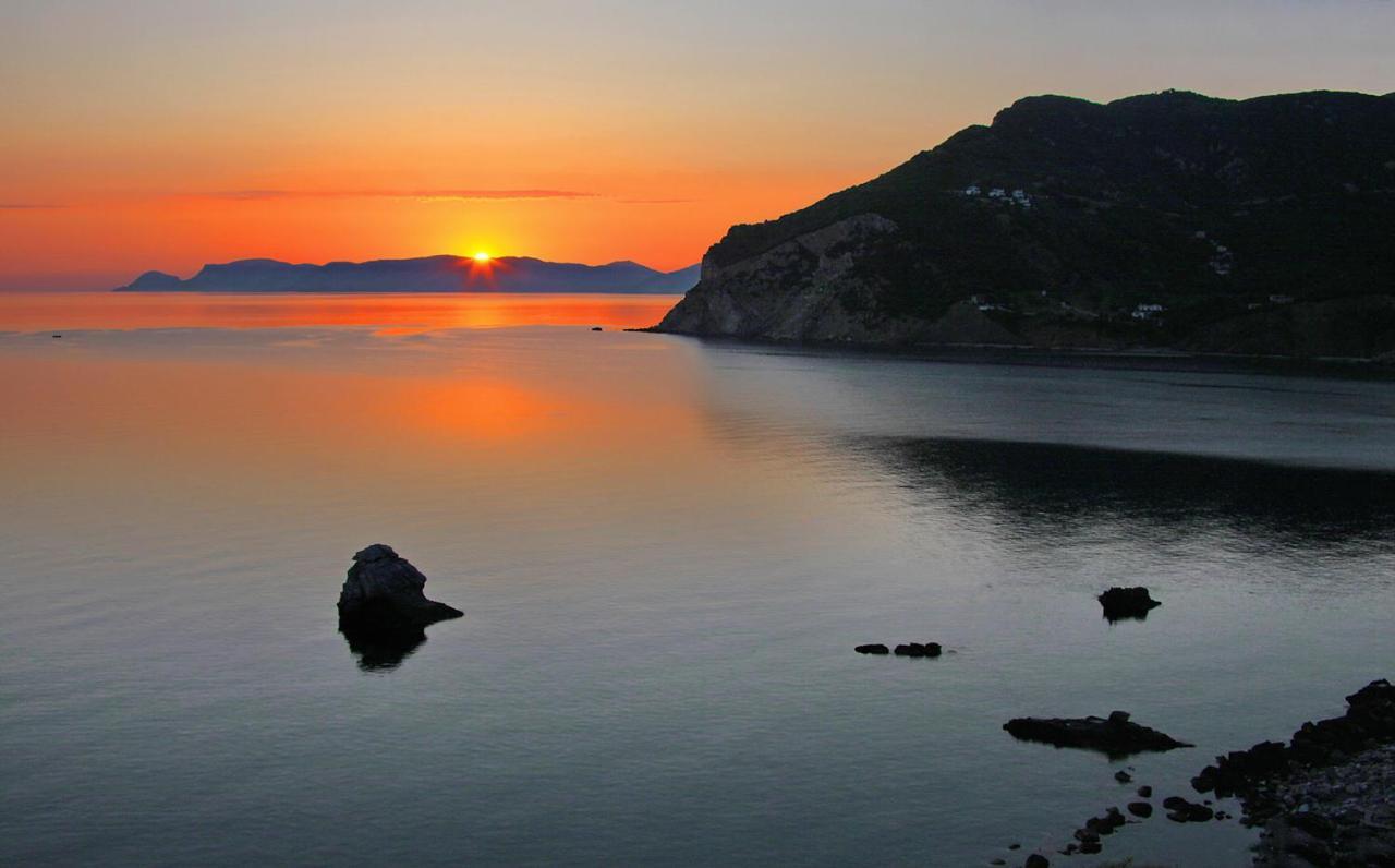 Skopelos Aerino House Bagian luar foto